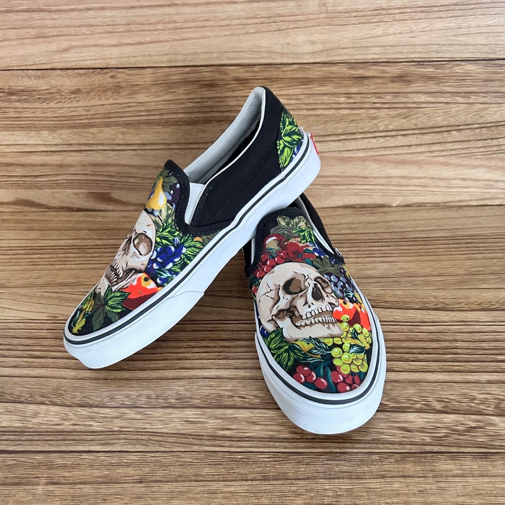 Vans Skull Fruit slip on sneakers Womens 6.5 - Picture 3 of 8